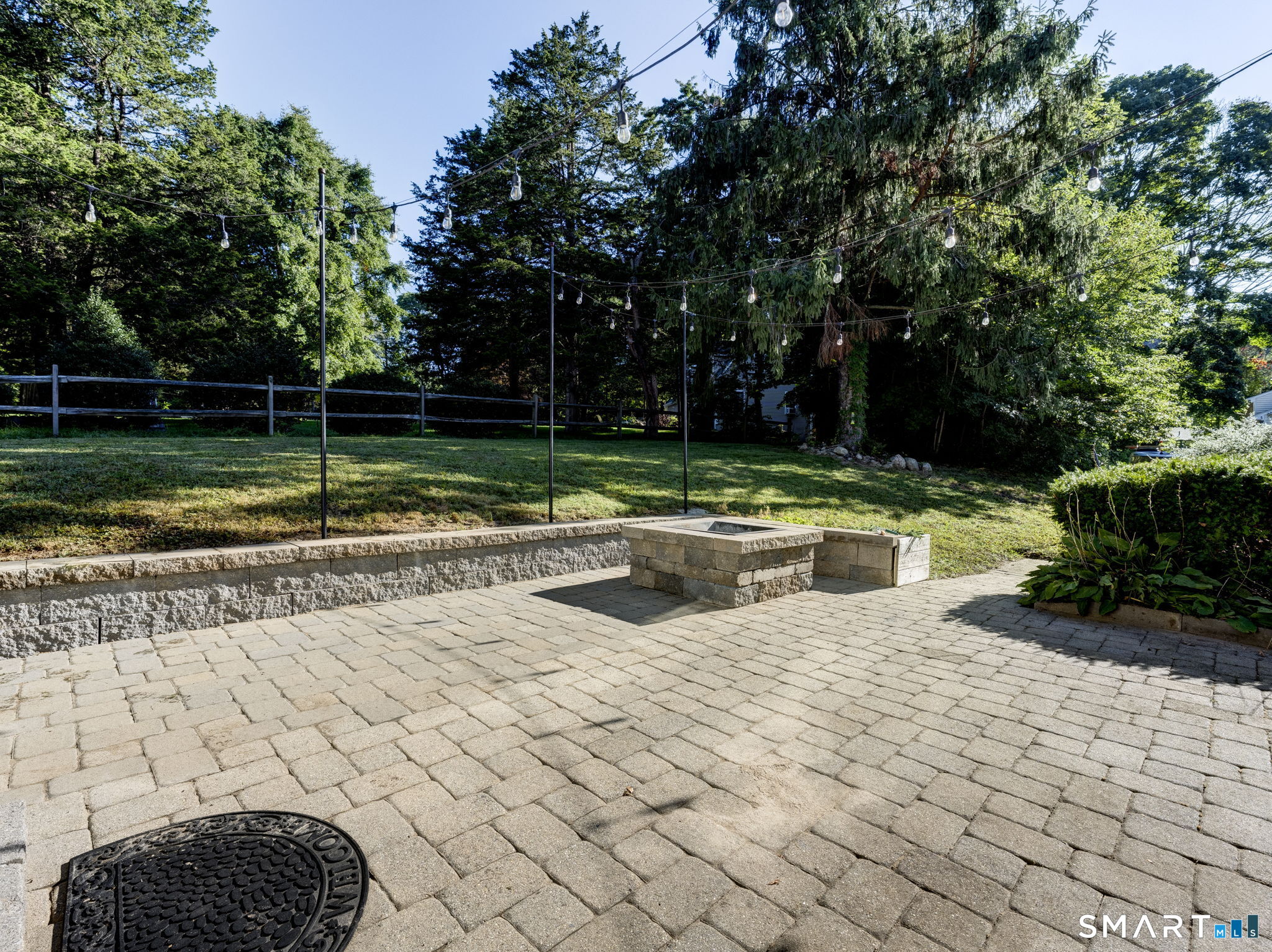 6 Whalehead Drive Ledyard CT 06335