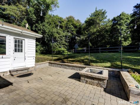 6 Whalehead Drive Ledyard CT 06335