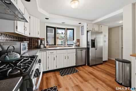 37 Fleetwood Avenue Bethel CT 06801