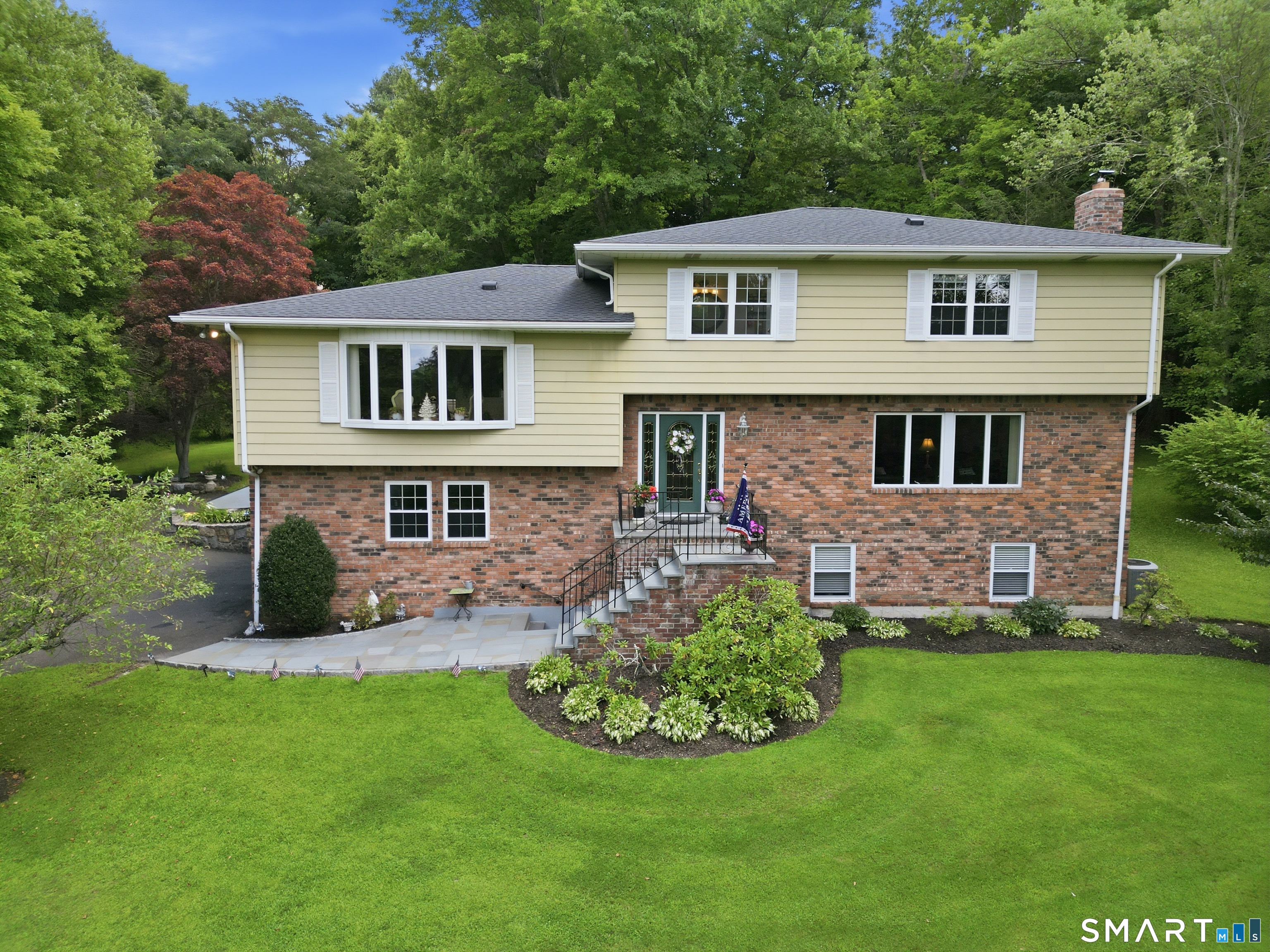 13 Paradise Court New Fairfield CT 06812
