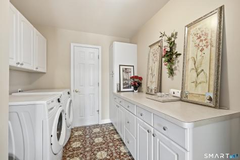 13 Paradise Court New Fairfield CT 06812
