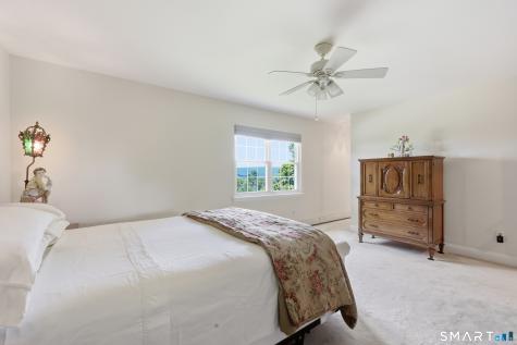 13 Paradise Court New Fairfield CT 06812