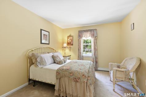 13 Paradise Court New Fairfield CT 06812