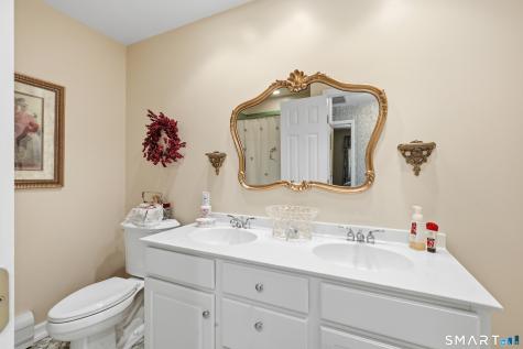 13 Paradise Court New Fairfield CT 06812