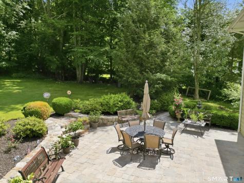 13 Paradise Court New Fairfield CT 06812