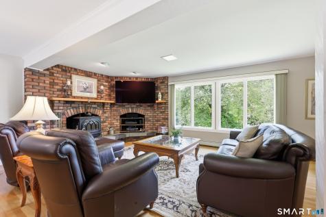 13 Paradise Court New Fairfield CT 06812