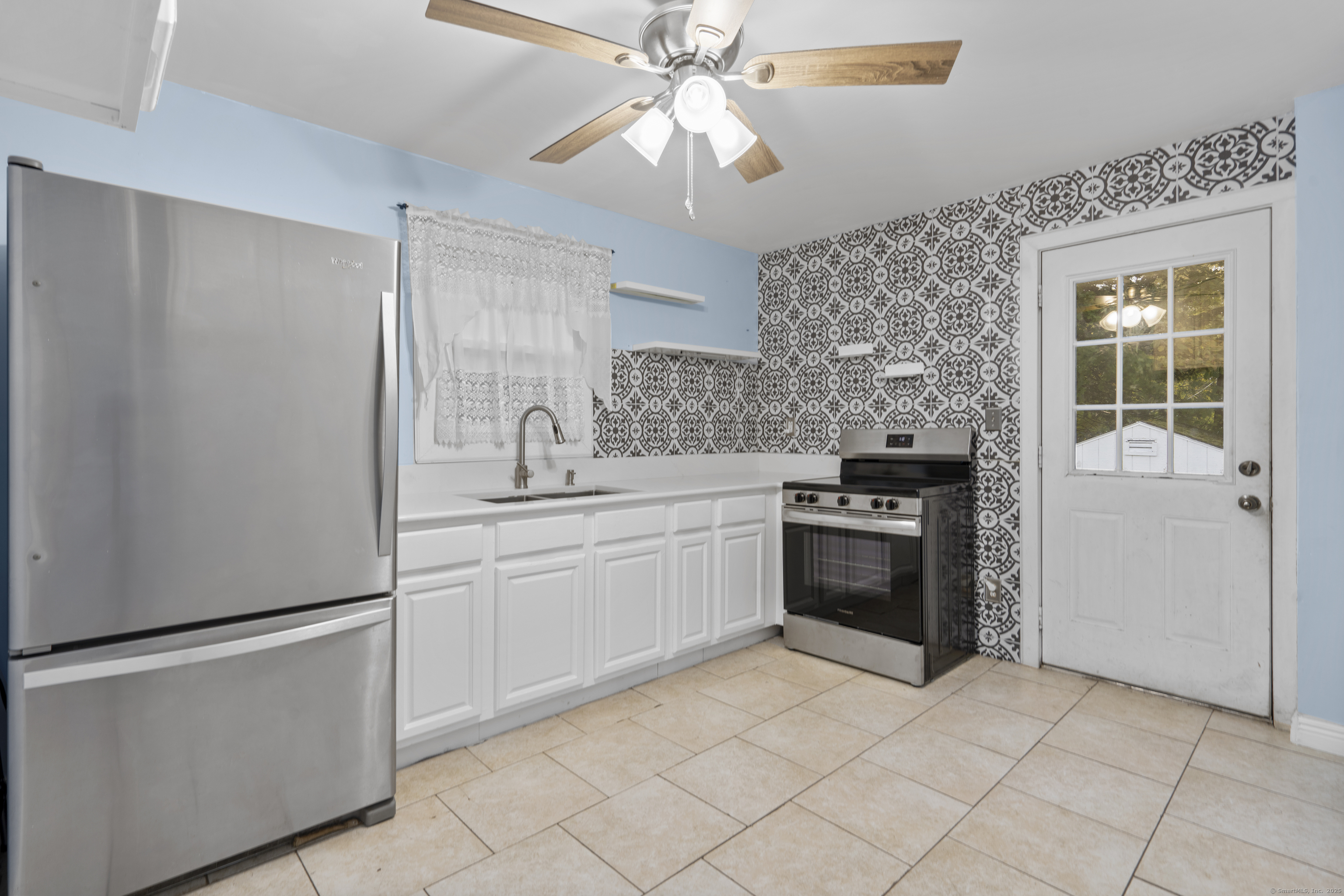 67 Elizabeth Avenue Bloomfield CT 06002