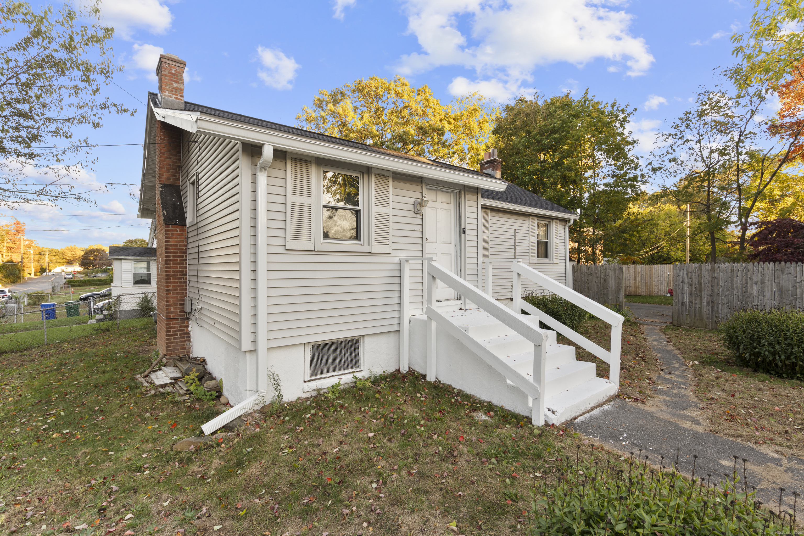 67 Elizabeth Avenue Bloomfield CT 06002
