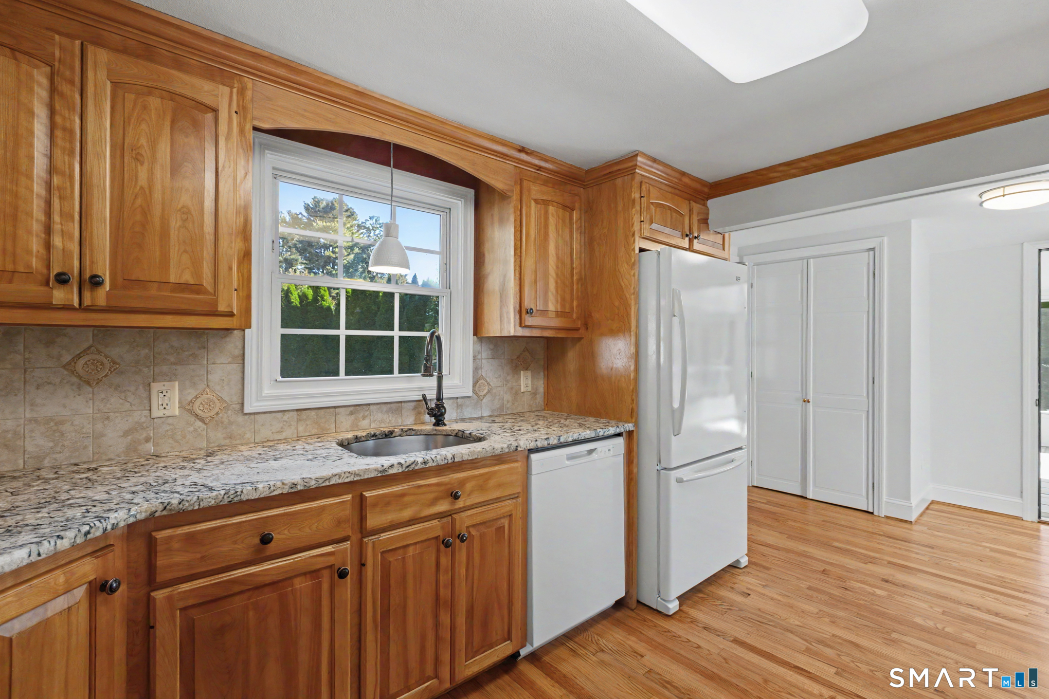 11 Centerwood Road Newington CT 06111