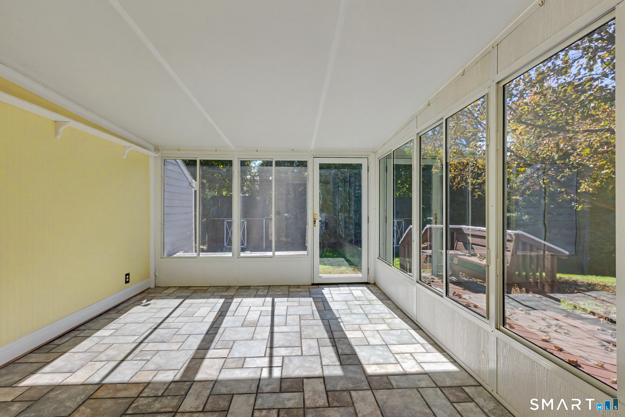 11 Centerwood Road Newington CT 06111