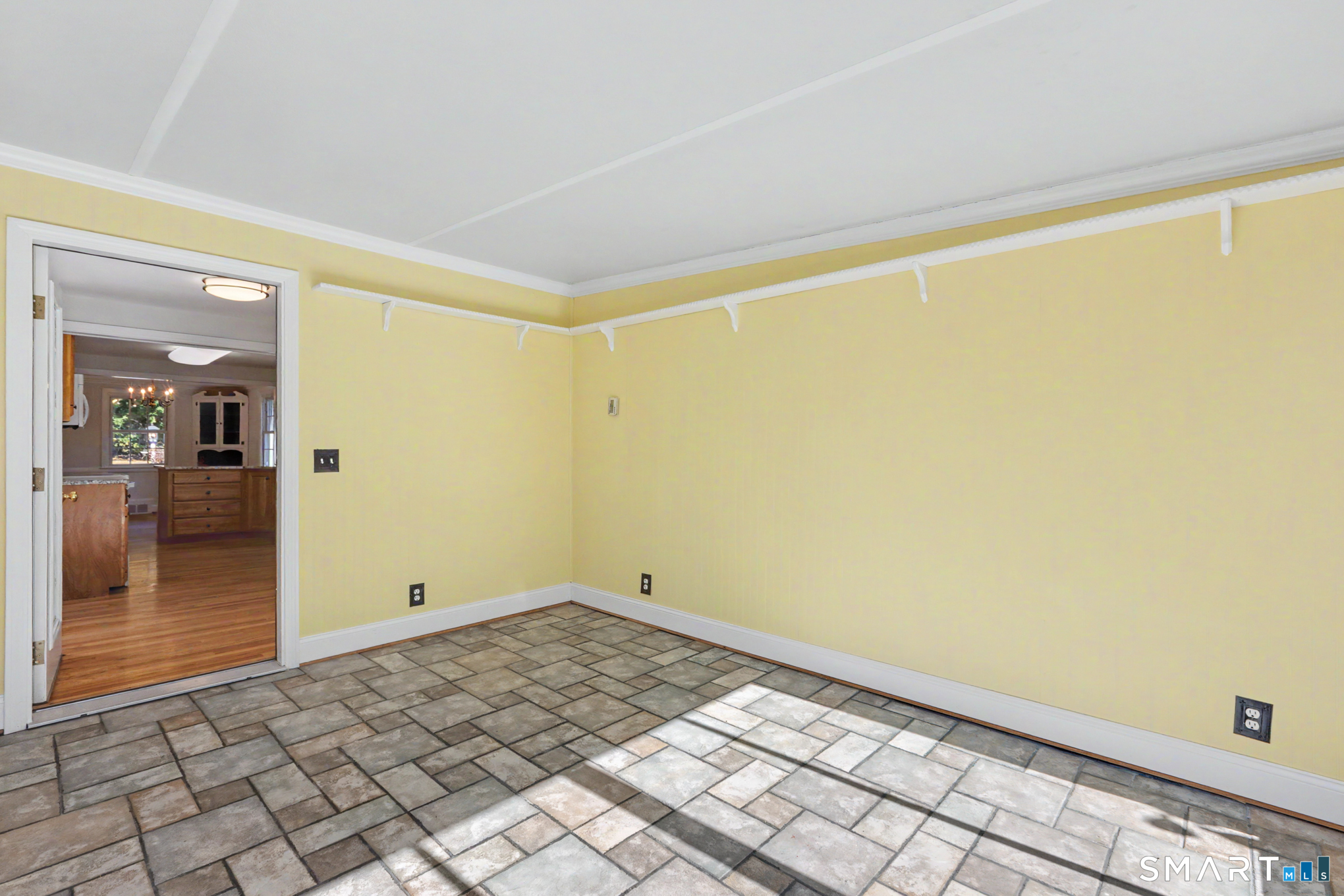 11 Centerwood Road Newington CT 06111