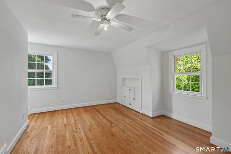 11 Centerwood Road Newington CT 06111
