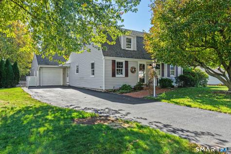 11 Centerwood Road Newington CT 06111