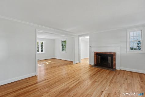 11 Centerwood Road Newington CT 06111