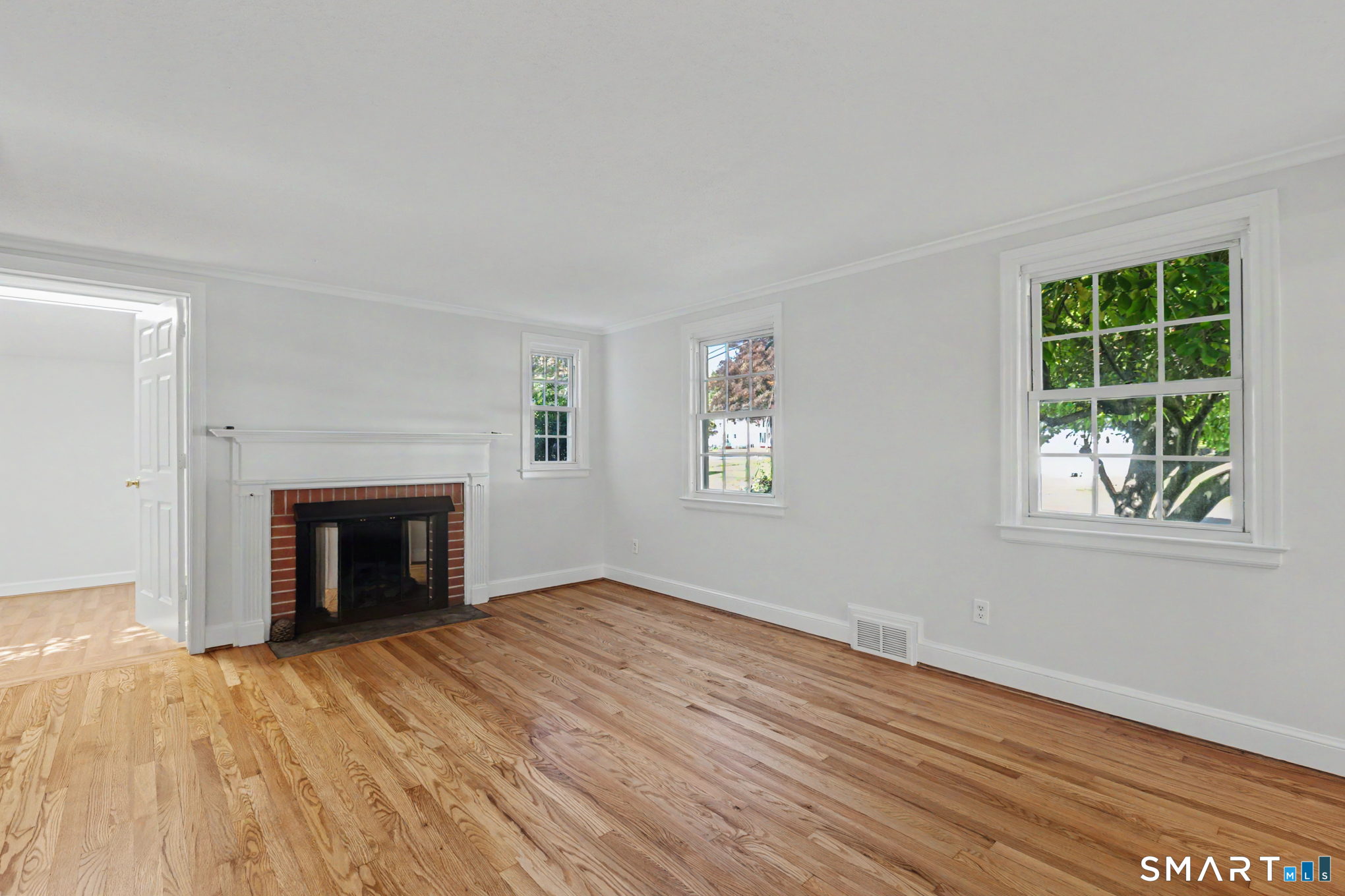11 Centerwood Road Newington CT 06111