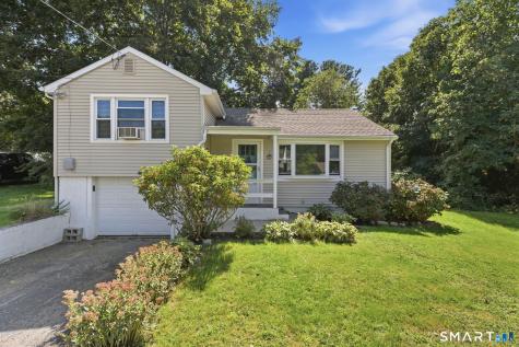 17 Seventh Avenue Waterford CT 06385