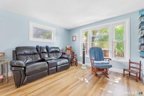 17 Seventh Avenue Waterford CT 06385