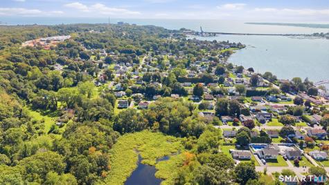 17 Seventh Avenue Waterford CT 06385