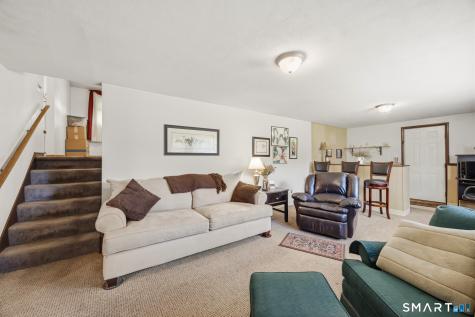 102 Grande Road East Hartford CT 06118