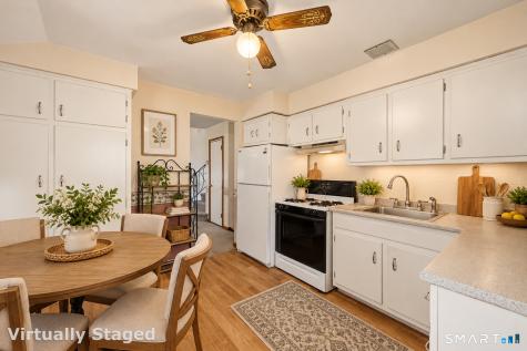 102 Grande Road East Hartford CT 06118