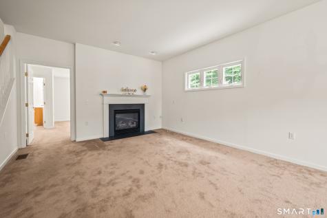 19 Plumrose Court Portland CT 06480