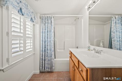 19 Plumrose Court Portland CT 06480