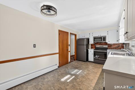 23 Colgate Lane East Hartford CT 06108