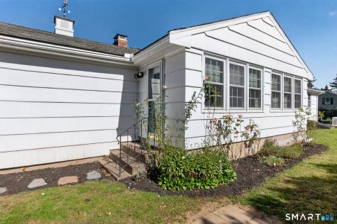 23 Colgate Lane East Hartford CT 06108
