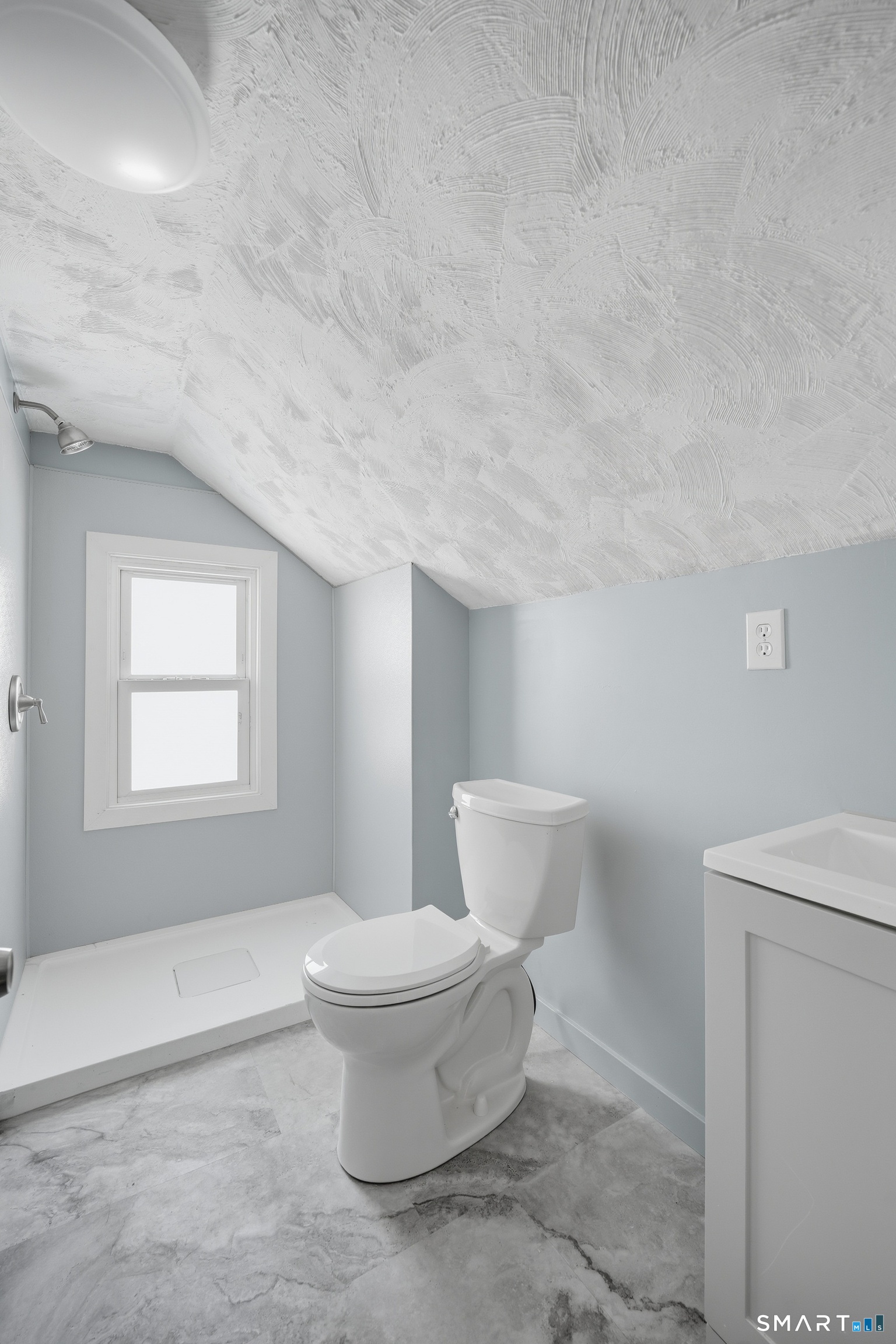 158 Mckee Street Manchester CT 06040