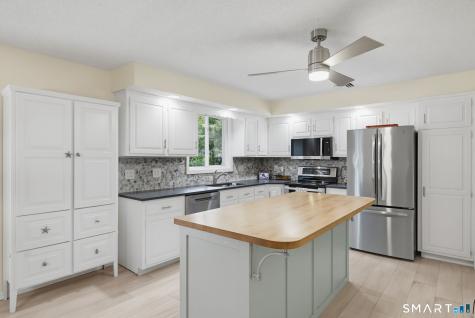 15 Fieldwood Drive Watertown CT 06795
