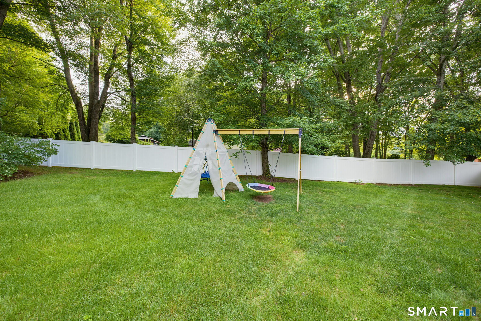 15 Fieldwood Drive Watertown CT 06795