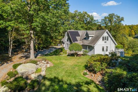 2 Hopewell Road Newtown CT 06470