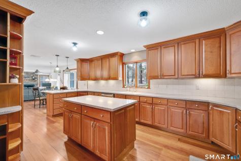 10 Devonshire Drive South Windsor CT 06074