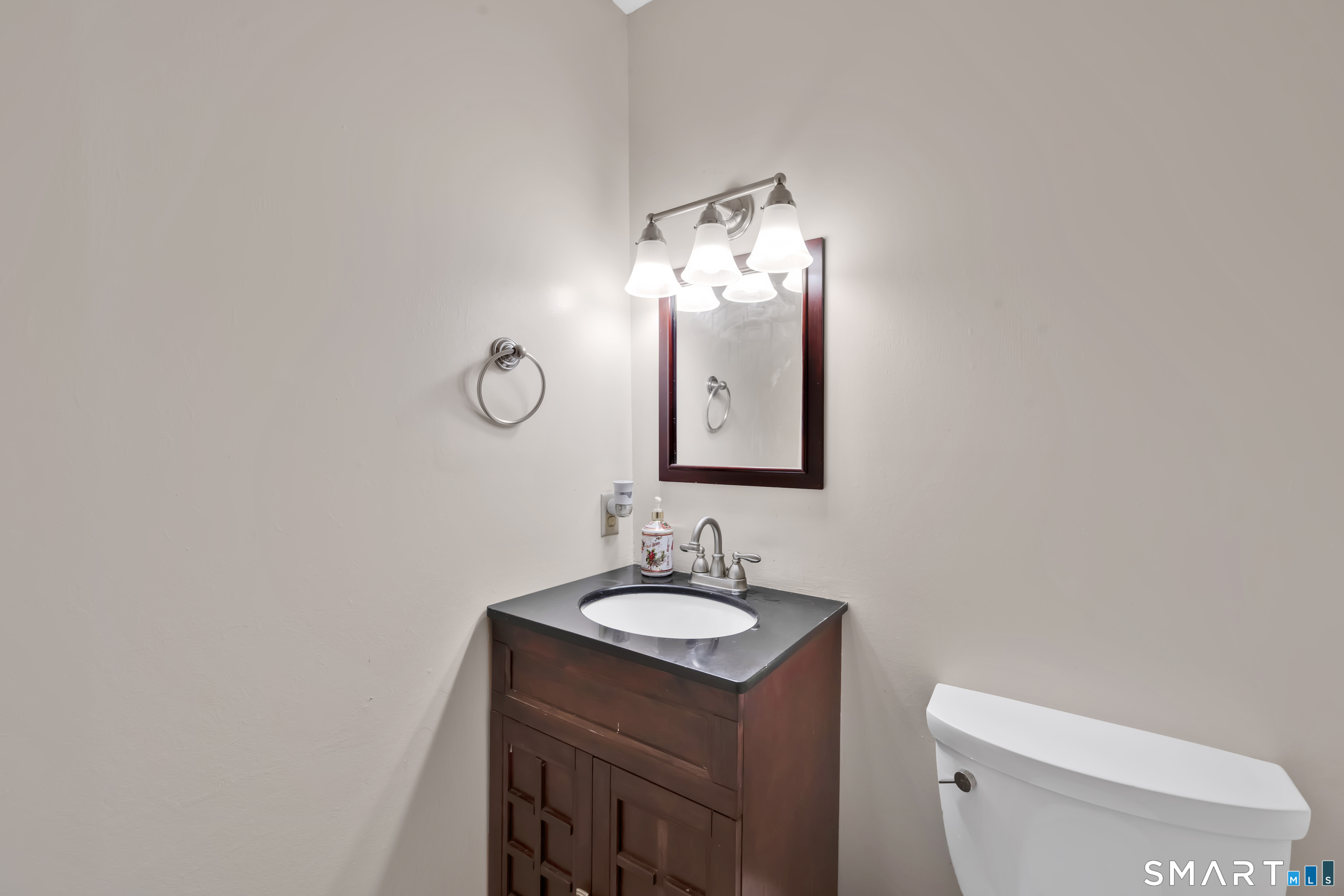 10 Devonshire Drive South Windsor CT 06074