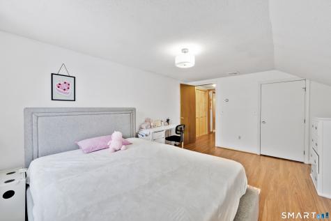 10 Devonshire Drive South Windsor CT 06074