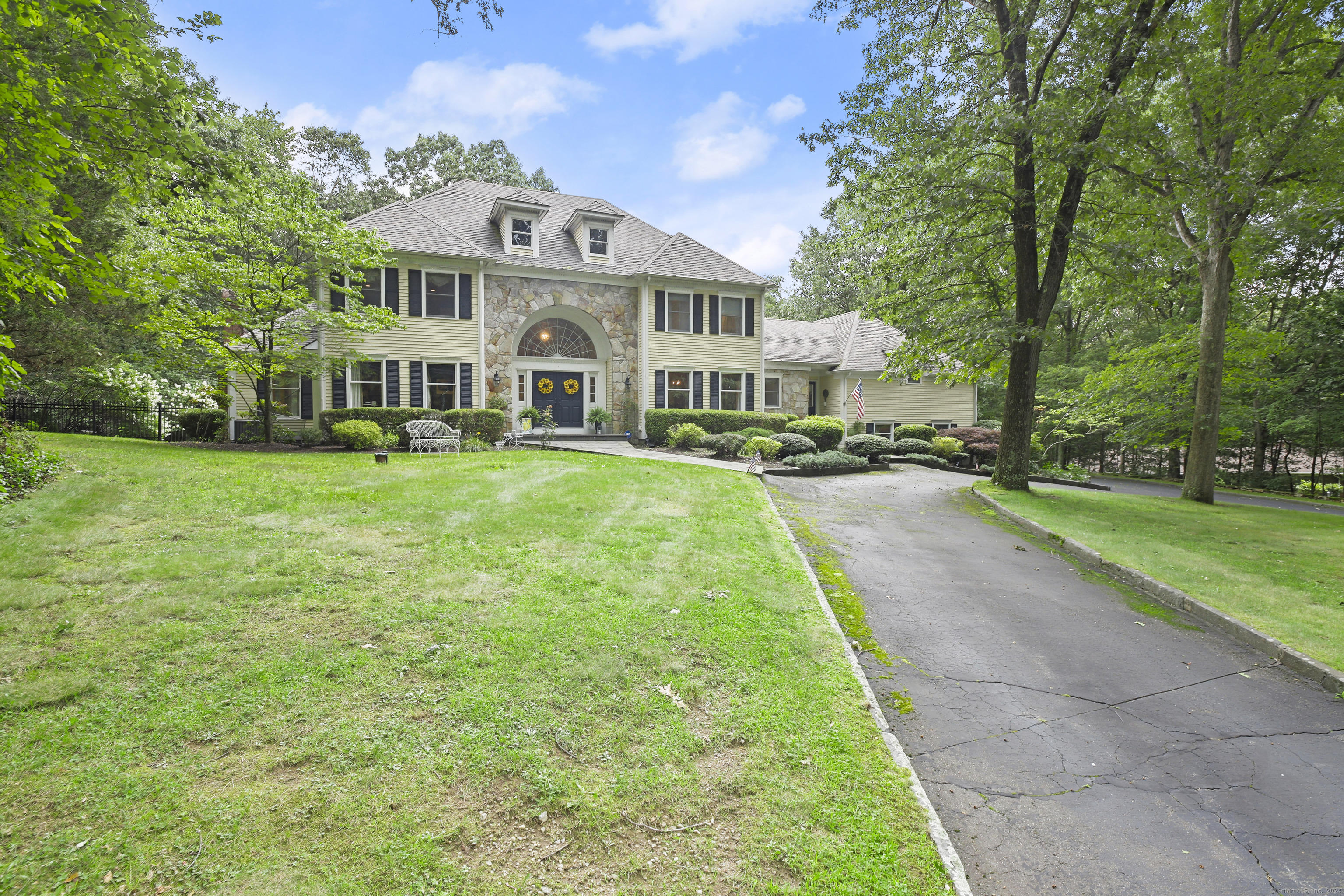 102 Bayberry Lane Easton CT 06612