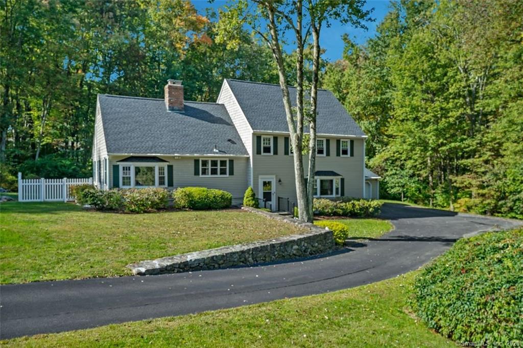 3 Cedar Circle Newtown CT 06470