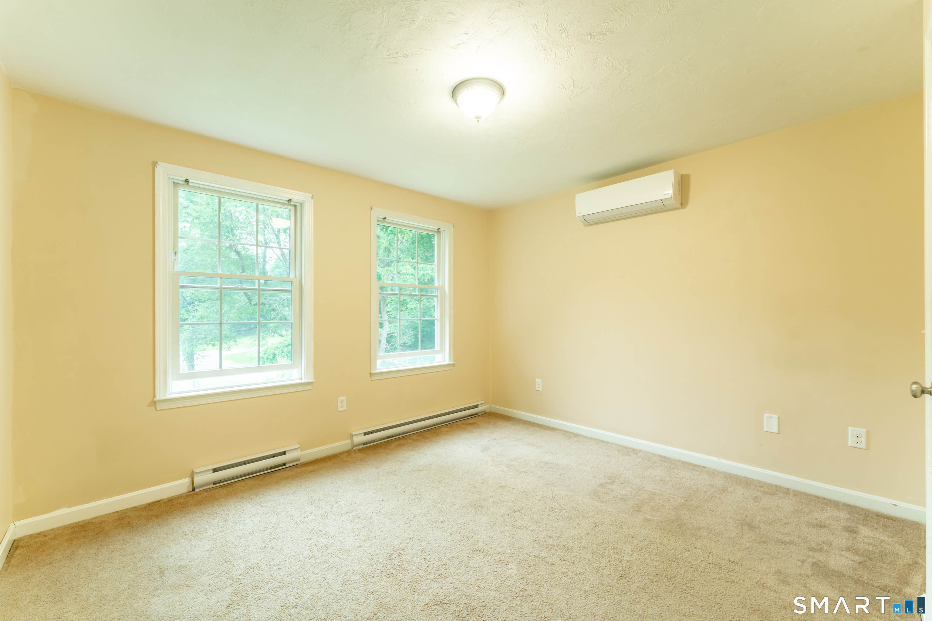 521 East Thompson Road Thompson CT 06277