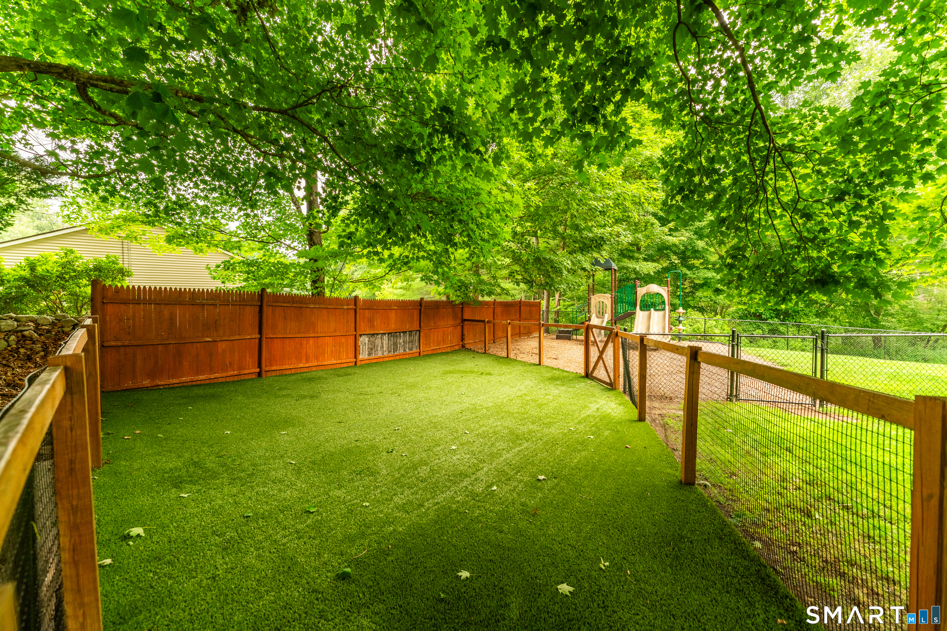 521 East Thompson Road Thompson CT 06277