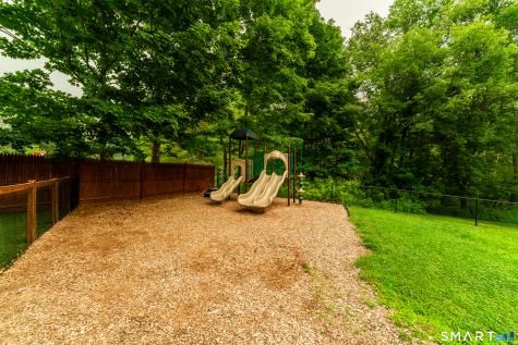 521 East Thompson Road Thompson CT 06277