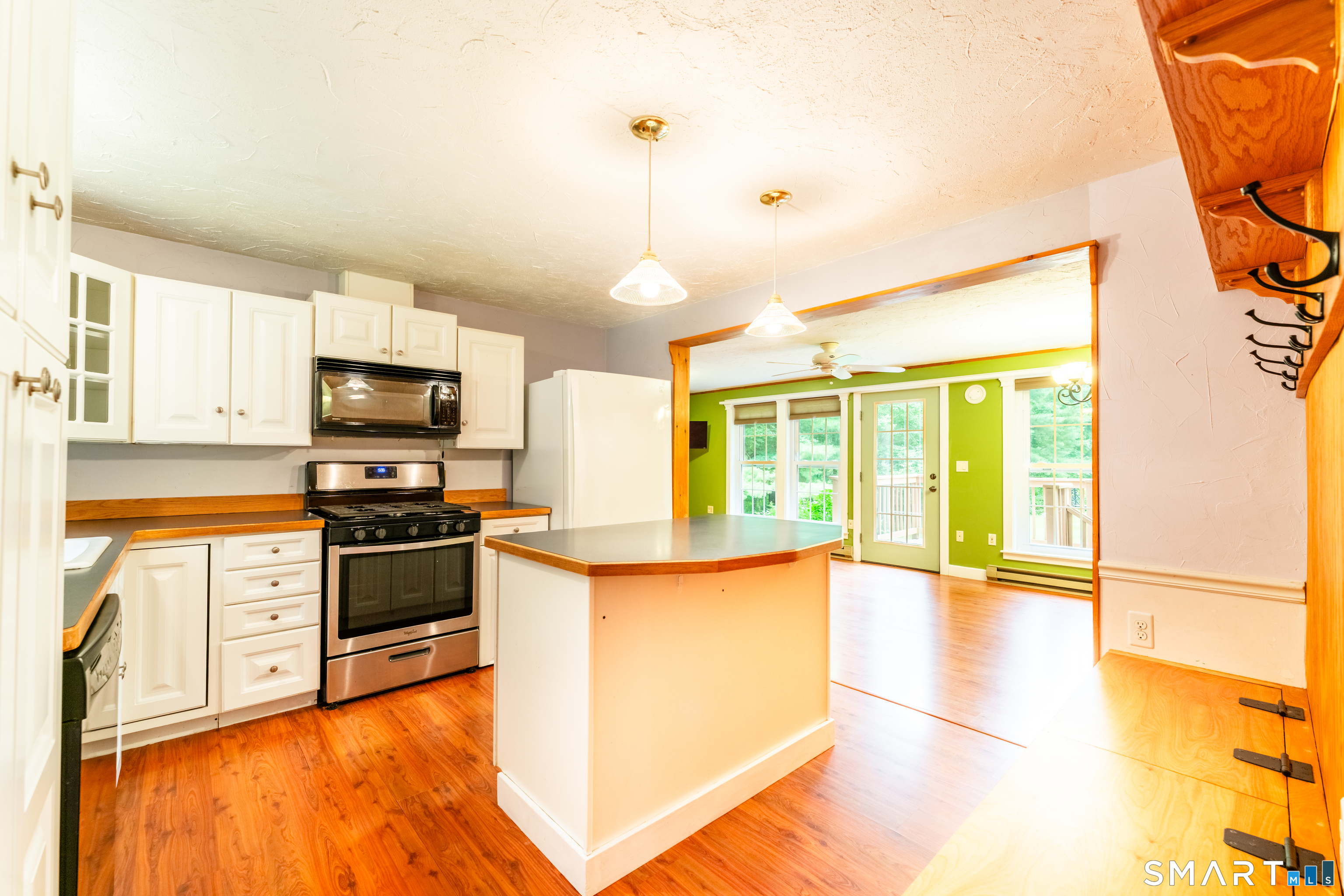 521 East Thompson Road Thompson CT 06277