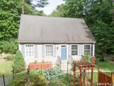 33 Hemlock Drive Woodstock CT 06282