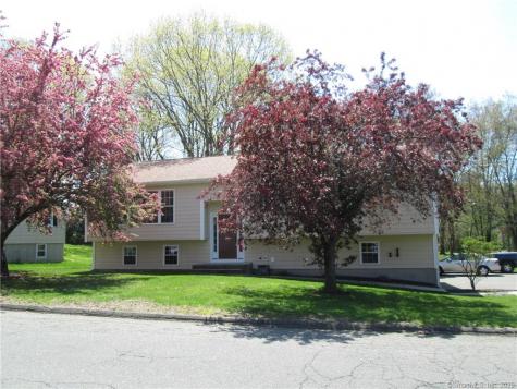 102 Gail Drive Naugatuck CT 06770