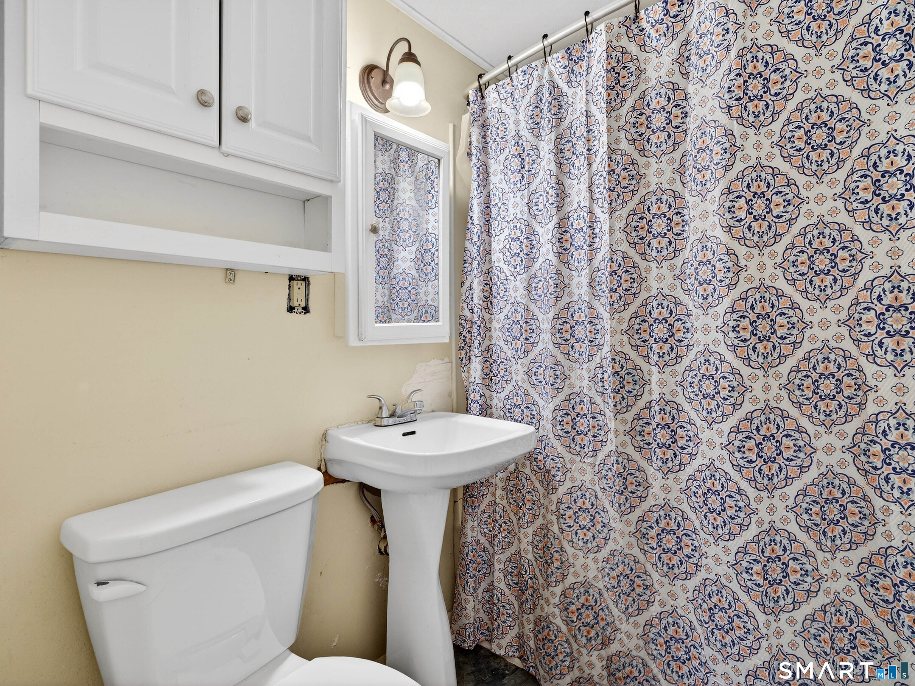 4 Amber Circle Ledyard CT 06335