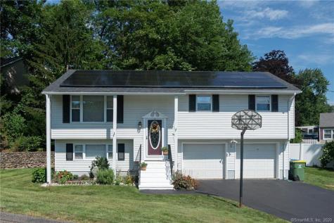 47 Parkwood Avenue Waterbury CT 06708