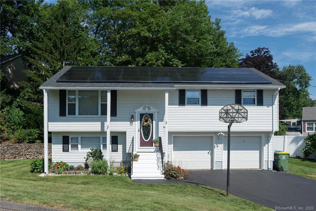 47 Parkwood Avenue Waterbury CT 06708
