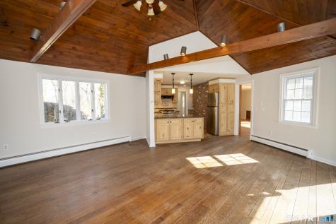 10 Cove Hill Road Essex CT 06426