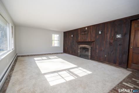 10 Cove Hill Road Essex CT 06426