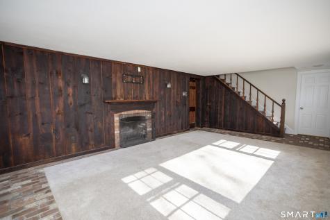 10 Cove Hill Road Essex CT 06426
