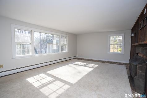 10 Cove Hill Road Essex CT 06426